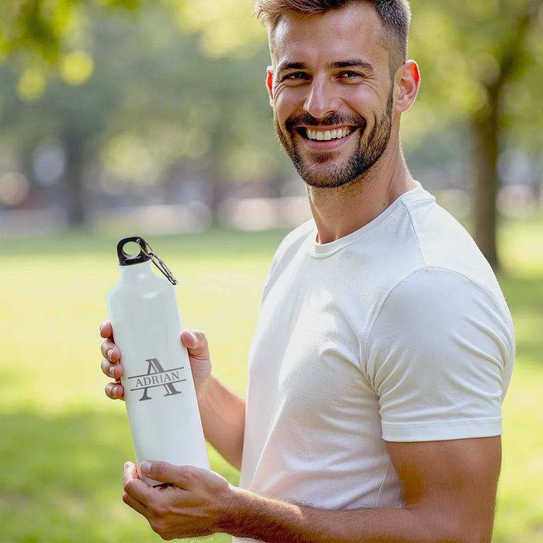 Personalisierte Trinkflasche mit Karabinerhaken "Name"