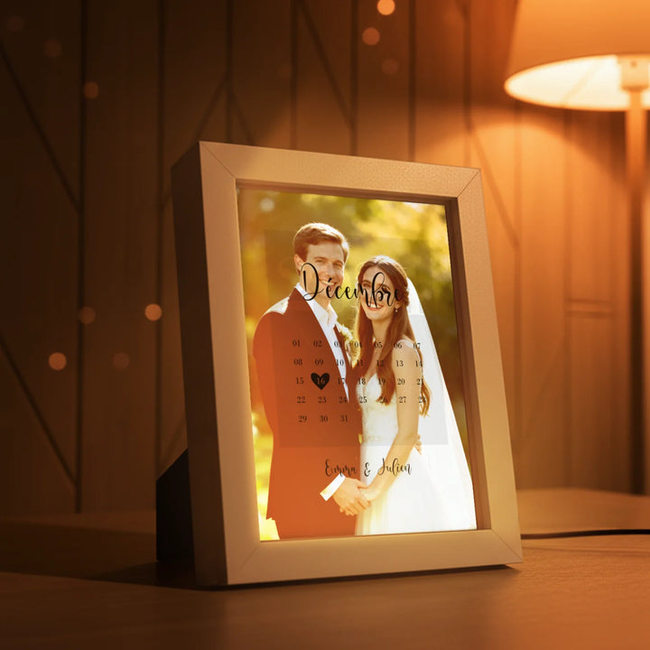 Cadre photo LED avec photo personnalisée « Notre date spéciale »