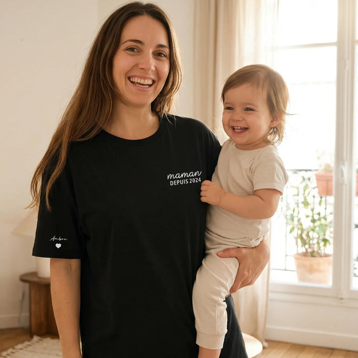 T-shirt personnalisé "Maman" avec impression sur la manche