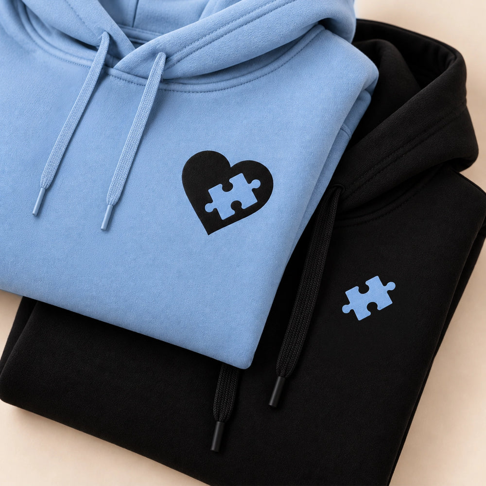 Sweats à capuche bleu clair et noir avec cœur puzzle et pièce de puzzle | market_france