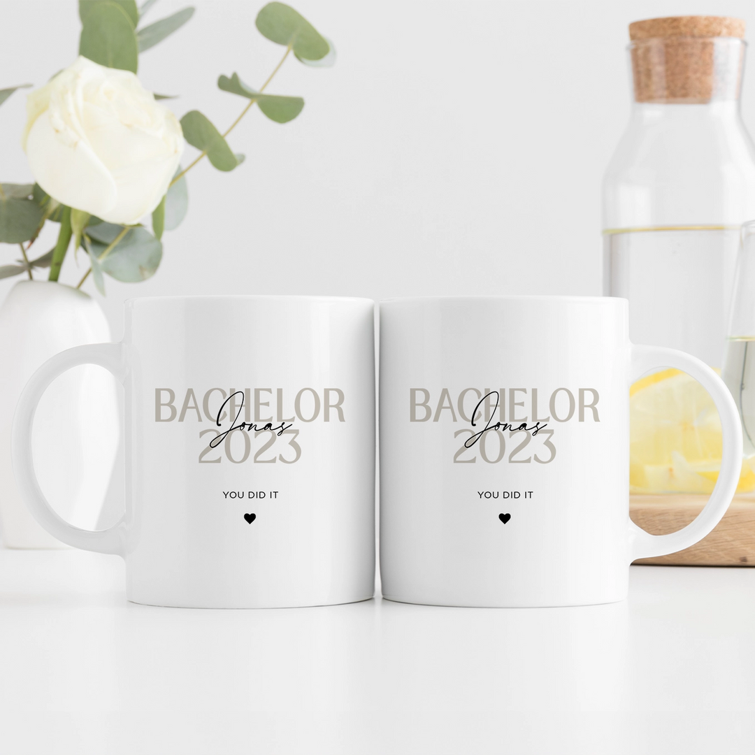 Personalisierte Tasse "Bachelor" famwalls